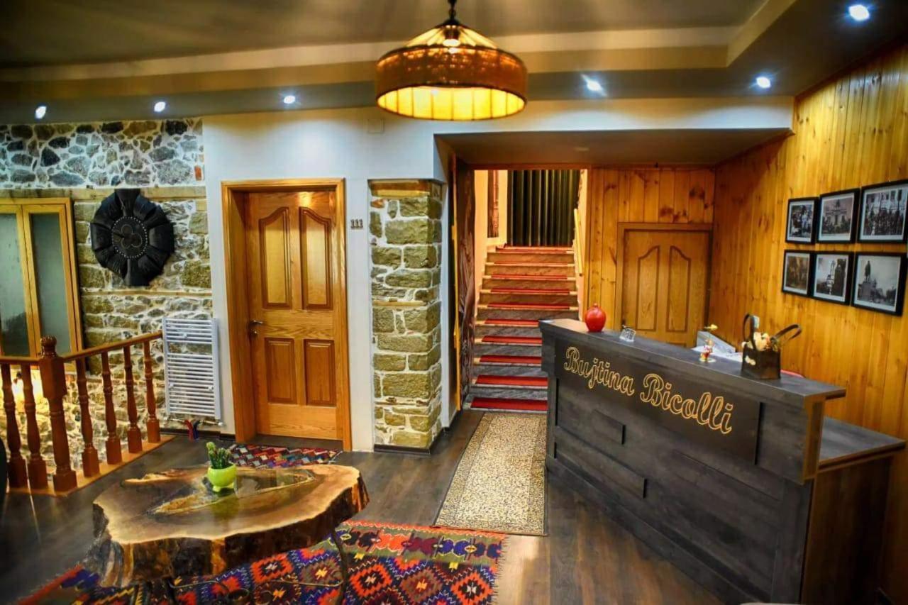 Hotel Bujtina Bicolli Korce Exteriér fotografie