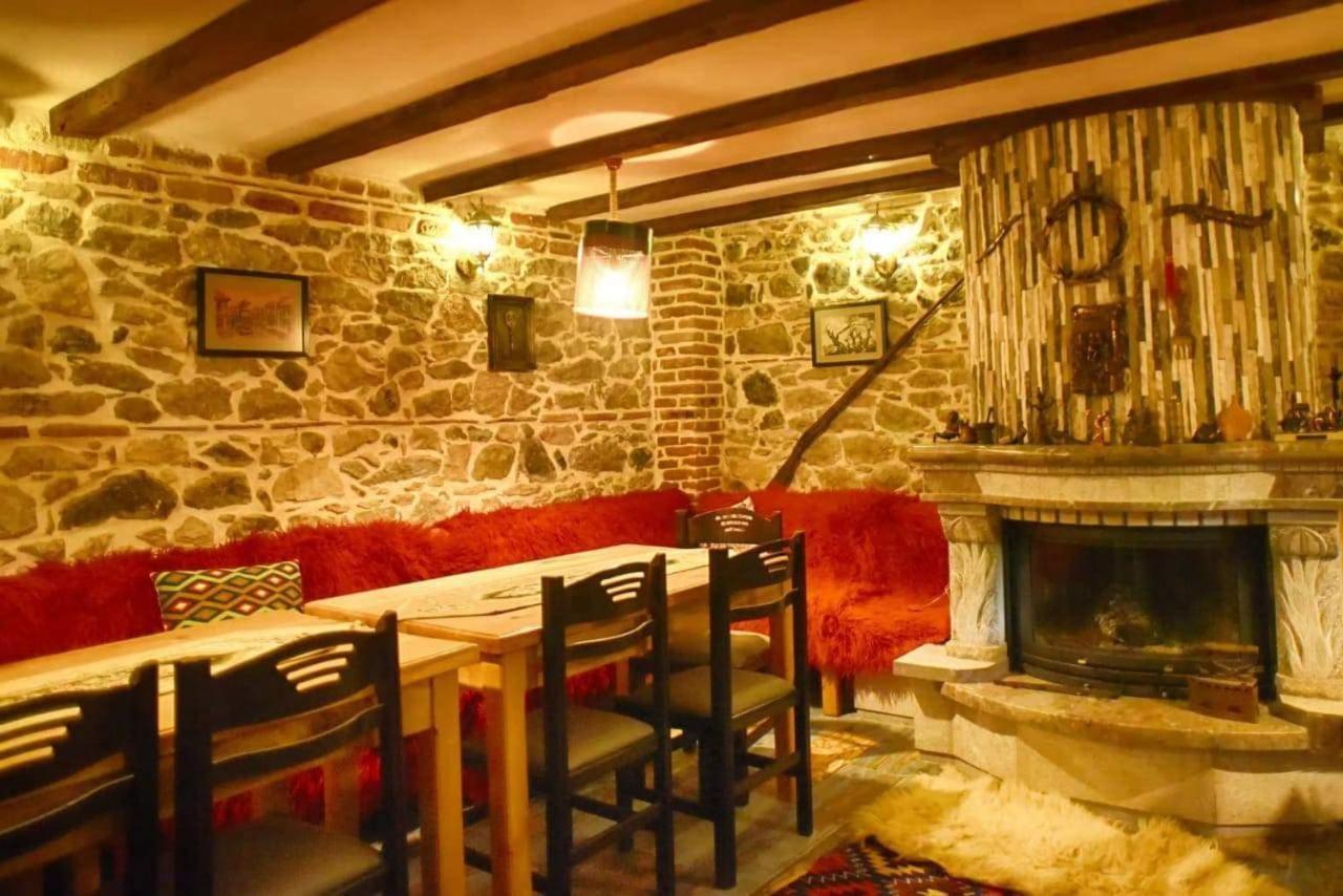 Hotel Bujtina Bicolli Korce Exteriér fotografie